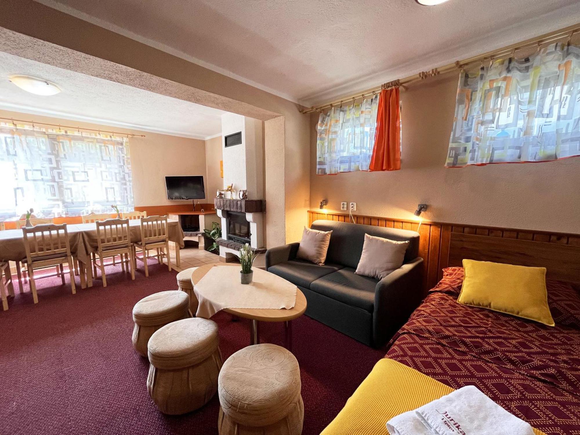 Jurika Liptov Lejlighedshotel Liptovský Mikuláš Eksteriør billede