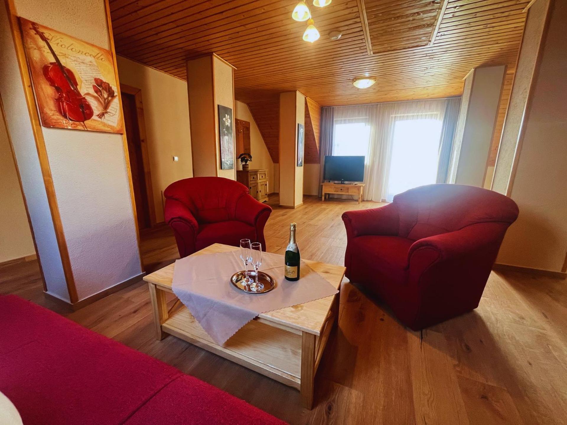 Jurika Liptov Lejlighedshotel Liptovský Mikuláš Eksteriør billede